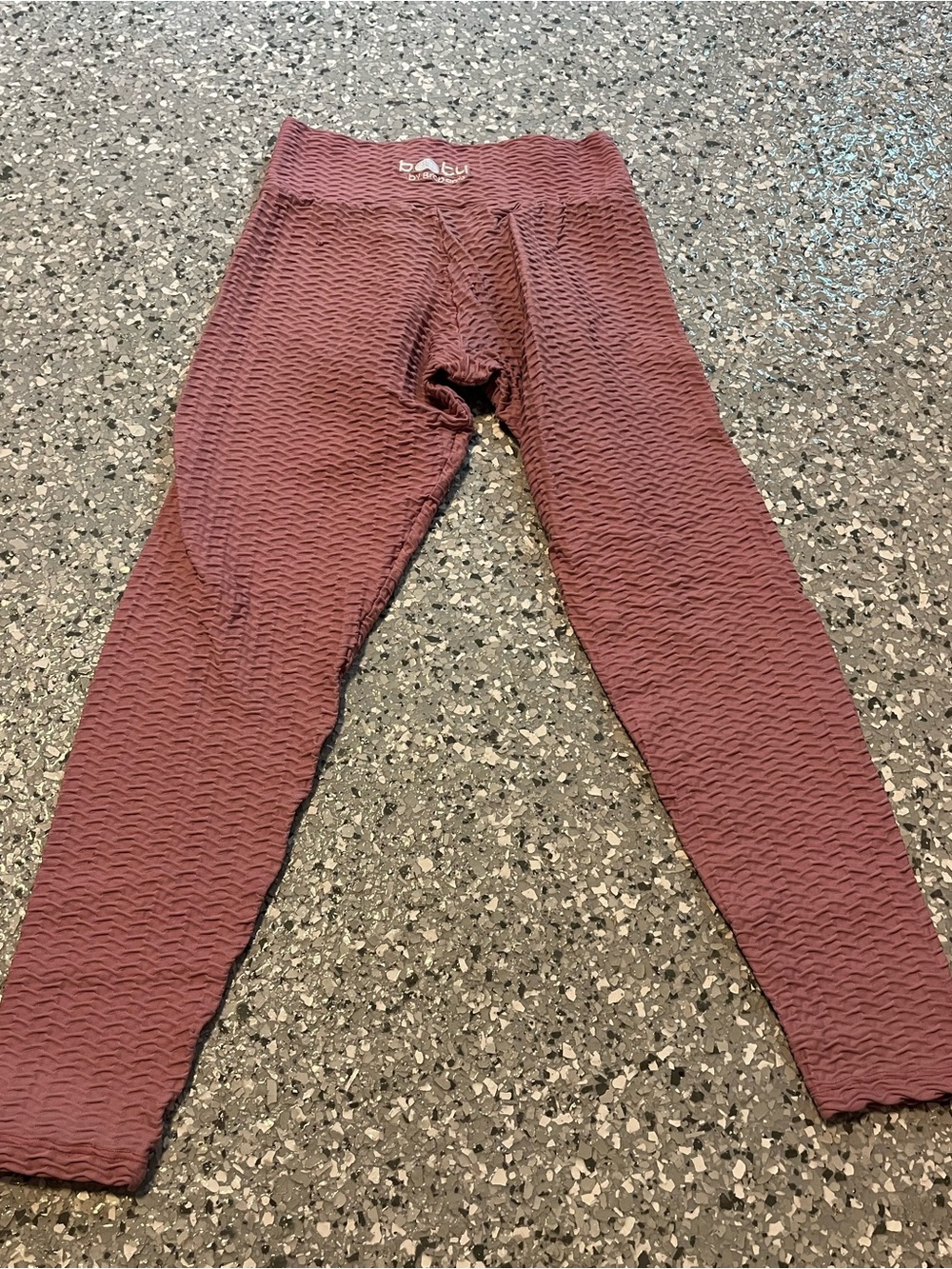 Textured Pink Sports Bra & Leggings Set - Picture 5 of 5